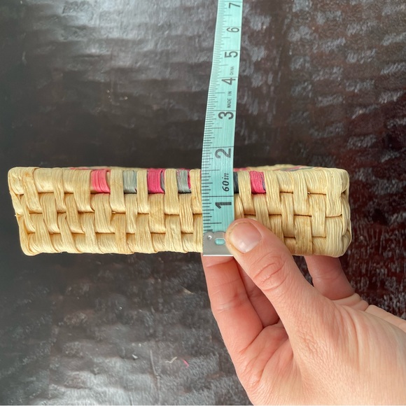 Small Colorful Square Basket - Picture 10 of 10